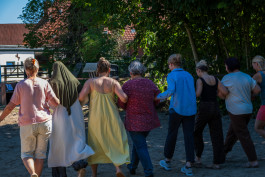 Zwischenraum